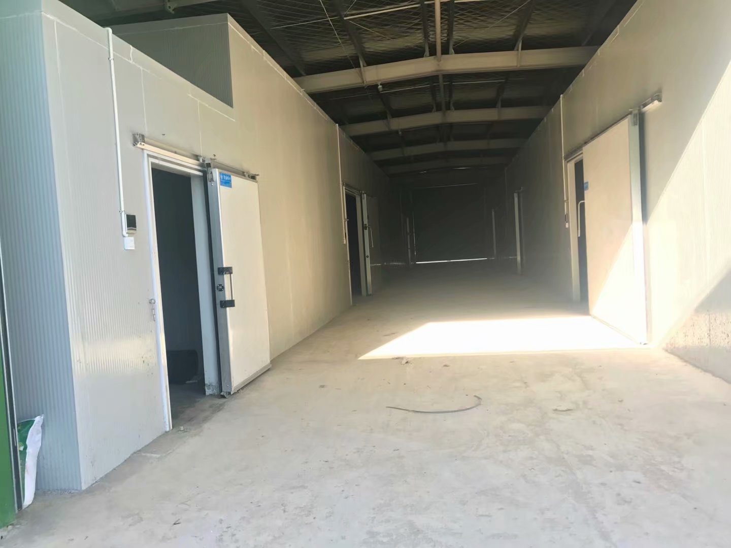 許鮮網(wǎng)生鮮電商冷庫建造